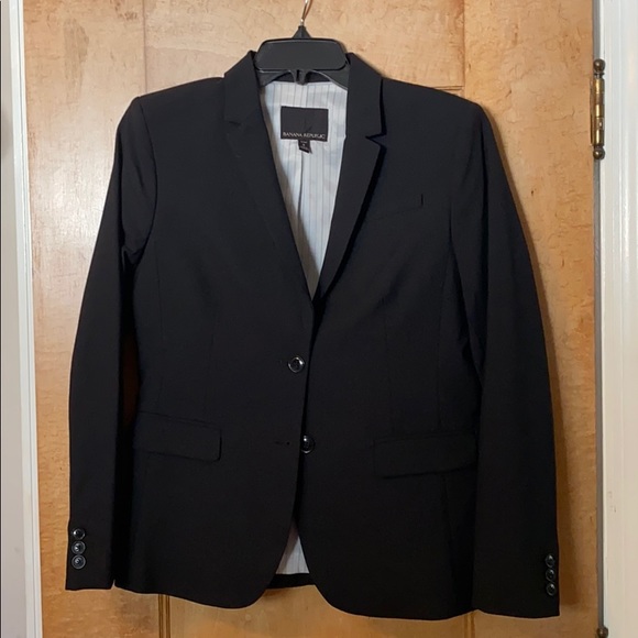 Banana Republic Jackets & Blazers - Banana Republic Black Blazer